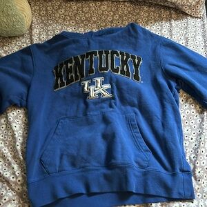 Kentucky university hoodie.